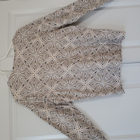 UP TO 50% OFF!! White Stag XL 16-18 Women's L.S. Blouse. - Picture 3 of 6